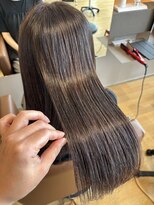 ロッカ(ROCCA)&nbsp;【酸性ストレート】自然な艶と柔らかさを叶える美髪ストレート