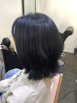 ナンバーフォーナチュラル(NO4 natural) 32. ブルーブラック/外ハネ/似合わせ/ツヤ感/垢抜け