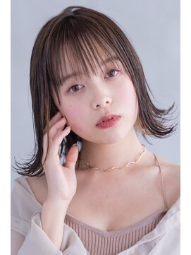 シエナ 渋谷(Siena) siena 派手すぎないのが良い！イヤリングベージュ  渋谷