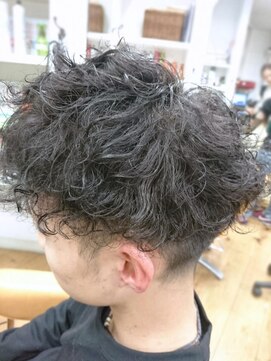 24 岸和田店 ふわふわボリュームのメンズパーマ