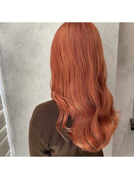 ヘアサロンM 新宿 アプリコットオレンジ