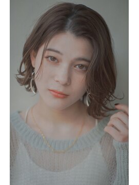 レジュアル(RESSUAL) ロングヘア　エアリーミディ　黒髪　髪質改善　素髪