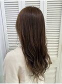 20代30代髪質改善カラーベージュハイライト艶感セミディ
