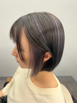 ナンバー リコ 名駅 ジャム 名古屋(N° rico JAM) 耳かけ　ボブ　ショート　インナーカラー　バイオレット