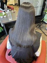 ヨンセンチメートルヒロサカ(4cm HIROSAKA)&nbsp;髪質改善ストレート