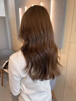 シダ(sida SAIIN)&nbsp;20代30代セミロングやわらかベージュ