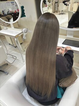 【髪質改善】誰もが触れたくなる手触り☆髪の内側から集中ケアして、髪本来の美しい“ツヤ髪”に♪