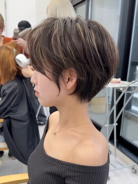 ビューナゴヤ 名駅(VIEW NAGOYA) ショート/オリーブカラー/髪質改善/白髪ぼかし/小顔