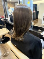 スタイル 皆実店(STYLE)&nbsp;オリーブ/グレージュ/ミディアムトリートメント髪質改善レイヤー