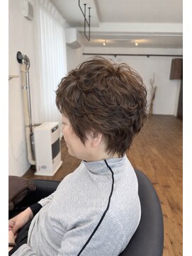 ノア マルヤマ(Noa maruyama) ６０代毛流れショートパーマ