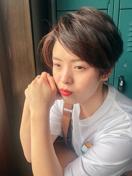 リーブル(Livbre) 刈り上げショートスタイル