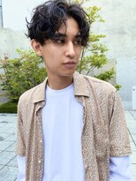 ディッセンバー 神宮前(December)&nbsp;センターパート　スパイラルパーマ