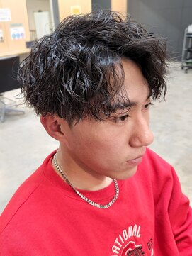 ニアウ 伊勢崎連取店(Niau) アップバングセンターパート波巻きツイストスパイラルパーマ