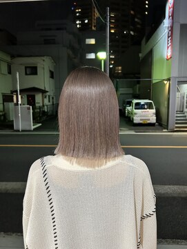 アドア 横浜(ADORE) 【ADORE 横浜】透明感グレージュ×切りっぱなしボブ