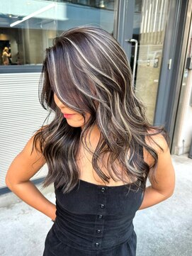 トゥイン 八王子(TWIN) 海外風ハイライトカラー レイヤーカット