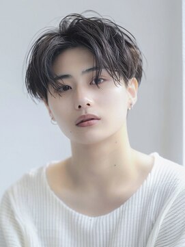 キチ(kiti) 【大人の雰囲気なセンターパートヘア】