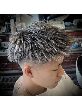 ザ アリー(The Alley) ホワツイジェット