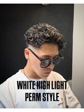 メンズ ミライフ(MEN’S MLIFE) ホワイトメッシュパーマ