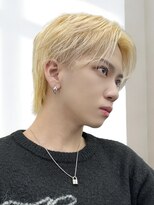 アーリー(Ali'i)&nbsp;センターパート/フェザーパーマ/金髪