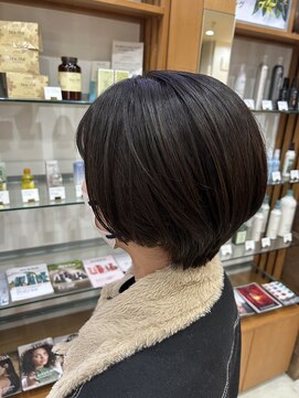 プランタンアヴェダ(printemps AVEDA) 丸みショートボブ