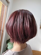 エルフゥ(Elle fou)&nbsp;Wカラー　ピンクベージュ　ショートボブ　くびれカット