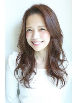 グランツ デザイナーズサロン(GLANZ Designer's Salon) くびれが可愛いリラクシーセミディ