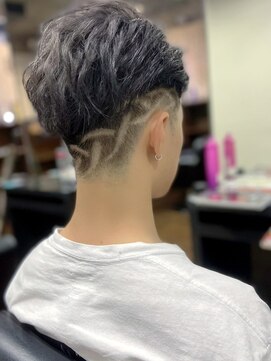 アクティフ(actif) ツーブロックスキンフェードアート