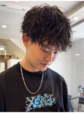 サロン ド ロイ(Salon de Roi) 波巻きツイストスパイラル　神戸のパーマ職人