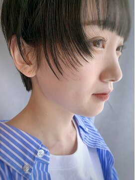 メイカ(MEIKA) 【 マッシュラインショート × オリーブカラー 】浅野美紀