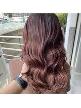 ツヤのある柔らかな巻き髪が理想のお客様