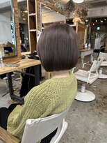 ウィークエンド(WEEKEND)&nbsp;ミニボブ×グレージュ【カット＋Wカラー＋TR23900円】