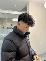 プレデフリュー 北白川本店(PUREE de FLEURS) スペインカールスパイラルパーマツイストパーマフェード短髪