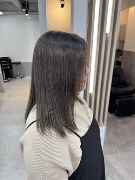 エレ 博多(ere) 白髪ぼかしグレージュ