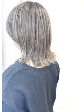 レレ(Le'Le') ハイトーン・グレーシュッヘア