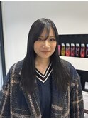 暗染めでもしっかりトーンダウンできます！