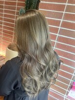 ルーム シンサイバシ(room shinsaibashi)&nbsp;☆EMI☆髪に溶け込むシフォンハイライト♪心斎橋美容室