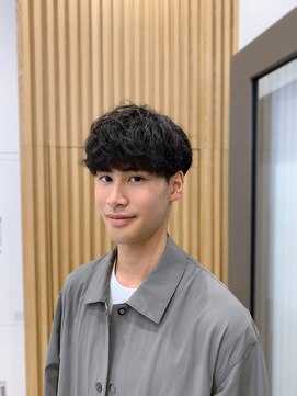 トーン(tone.) 大人ナチュラルパーマ