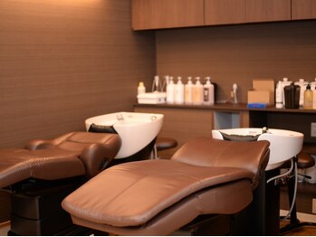 ジャミン 清水店(Jammin.)の写真/【予防美容サロン】お悩みに合わせたこだわりのヘアケアで、こり固まった頭皮をほぐし健康な美髪へ♪