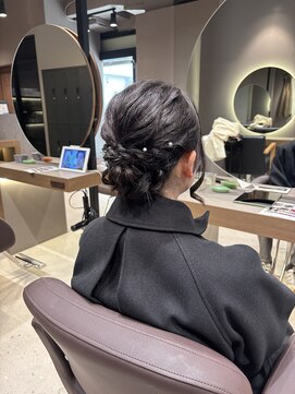 ショコラ アン 横須賀中央 上品お呼ばれシニヨン/結婚式ヘアセット