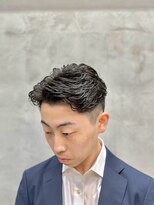 サームマン 人形町(SARM MAN) 清潔感ある刈り上げで魅せる上品な毛流れショート