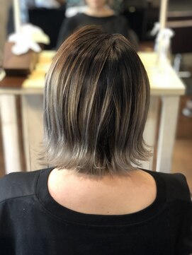 1+ アンプリュス(Unplus) ホワイトベージュ