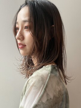 ビュートリアム ギンザ(BEAUTRIUM) 動きのあるナチュラルレイヤーヘア