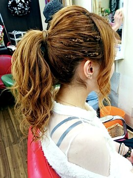 ヘアセットアップス(UP's) ☆シンプルシリーズ♪(^○^)『無敵のポニーテール＋コテ巻き♪』