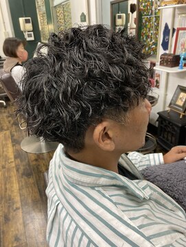 ゆとり炉の樹 のぐ男 ツイストスパイラルパーマ