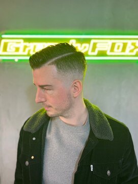 グリーディーフォックス 代々木(Greedy FOX) 束感/コンマヘア/アップバング/ツーブロックマッシュ/フェード