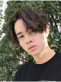 センターパートスパイラルパーマツーブロック刈り上げメンズヘア