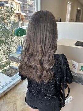 ヨウ(yeau) ミルクティーグレージュ