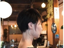 床の間の雰囲気（360°綺麗なシルエットのショート＆ボブが人気【ショートボブ】）