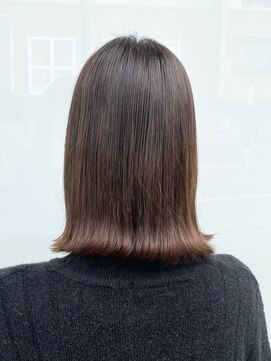 ロエ 元町店(Loe) 縮毛矯正　髪質改善　ベージュカラー　きりっぱなしボブ