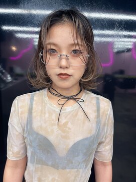 キジ(KIJI) ミディアムレイヤー/レイヤー/ローライト/ベージュ/ブラウン